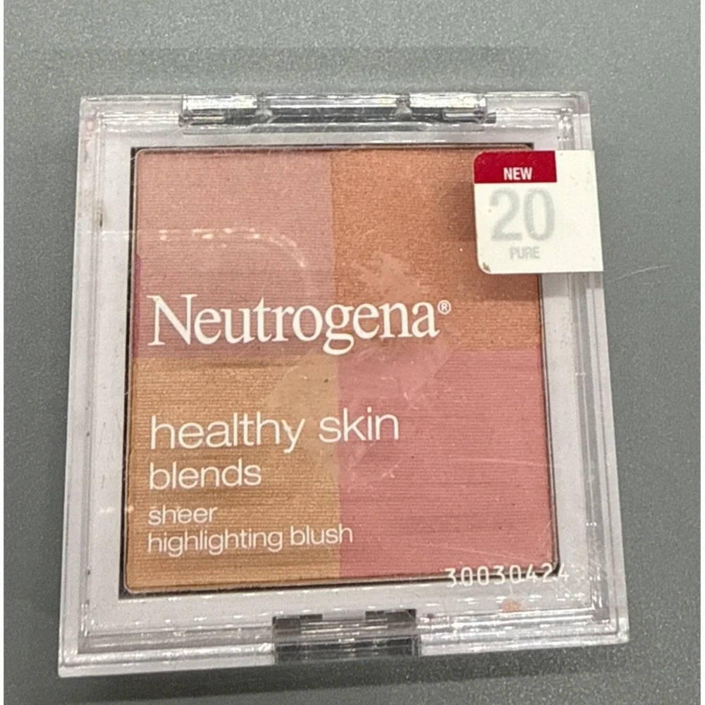 Neutrogena Healthy Skin Sheer Highlighting Blush 0.30 oz., #20 PURE, SEALED